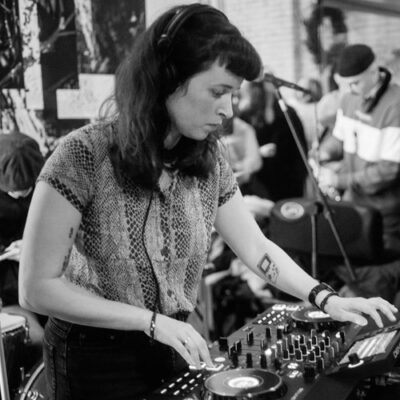 SARA-PUAJ-ARTISTA